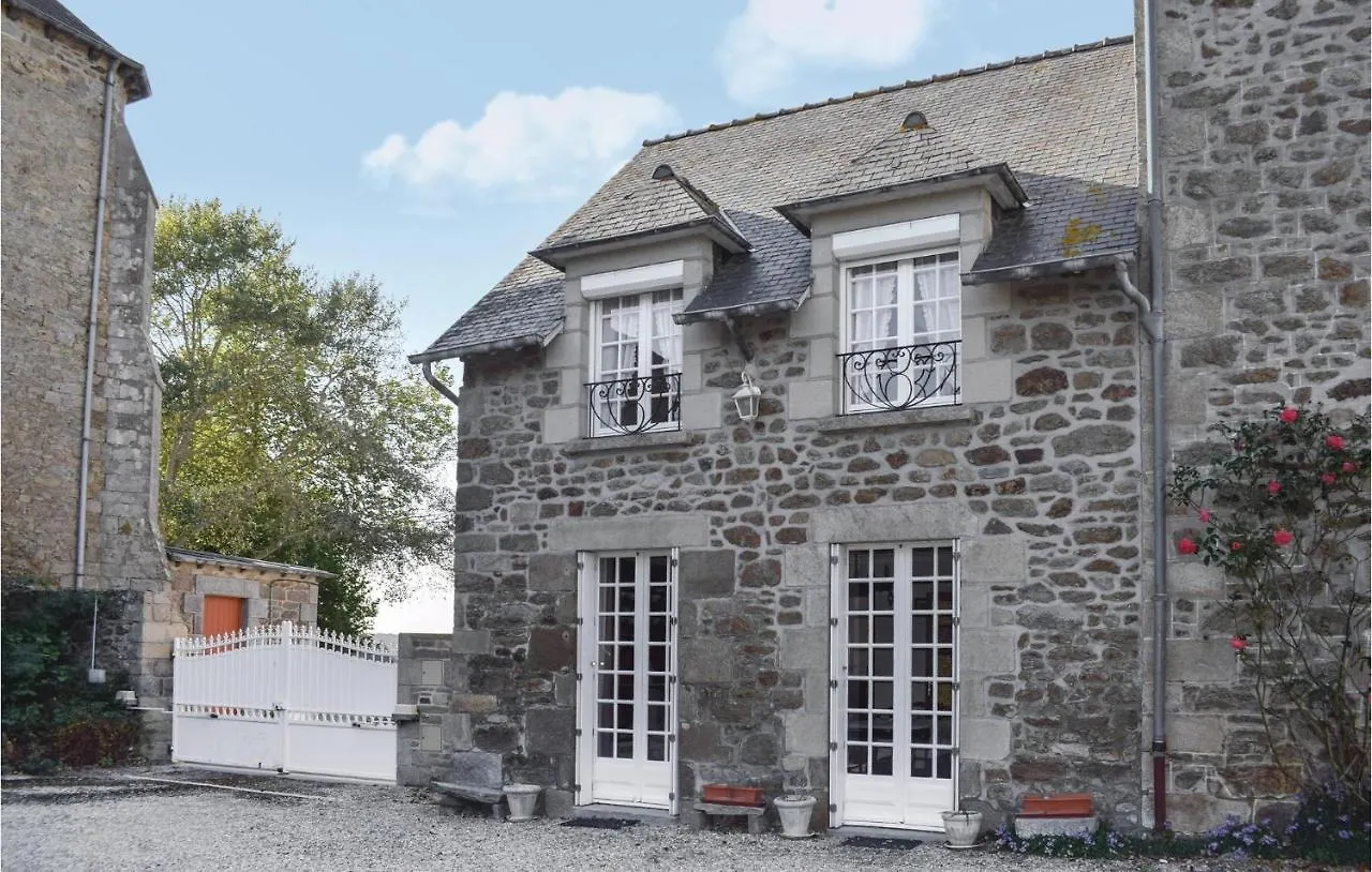 Cozy Home In Plancoet With Wifi Francja