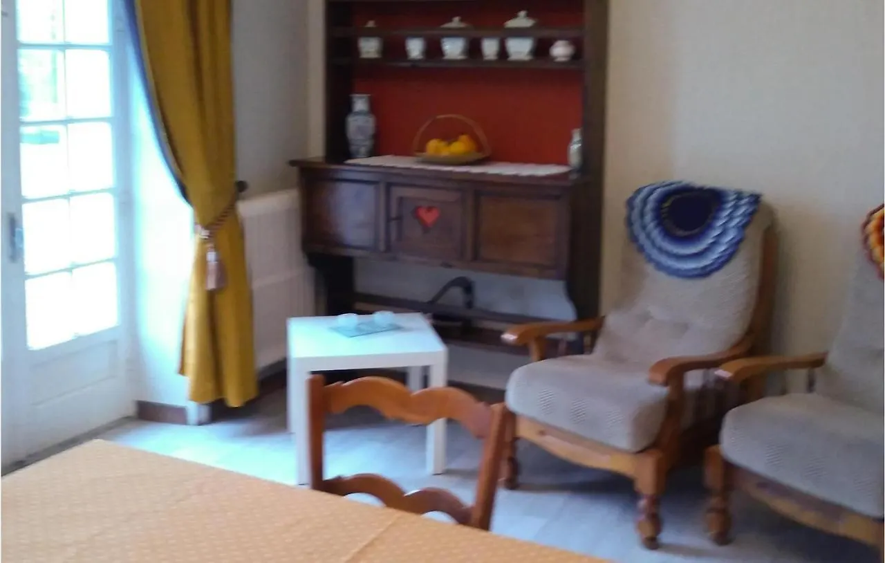Dom wakacyjny Cozy Home In Plancoet With Wifi